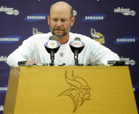 brad childresss, minnesota vikings coach, after aheated exchange with brett favre, described the argument as losing his stream of consciousness.